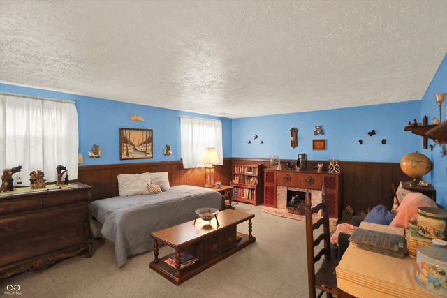 1515 Canterbury Drive, Shelbyville, IN 46176