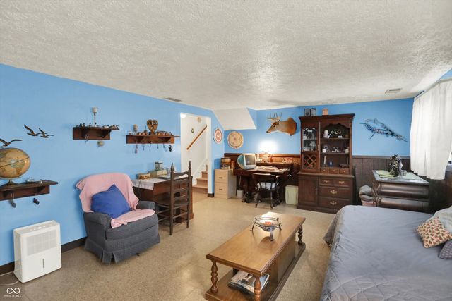 1515 Canterbury Drive, Shelbyville, IN 46176