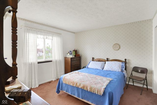 1515 Canterbury Drive, Shelbyville, IN 46176