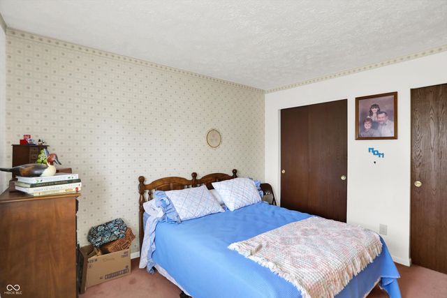 1515 Canterbury Drive, Shelbyville, IN 46176