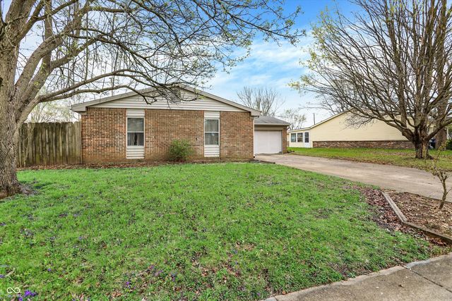 1515 Canterbury Drive, Shelbyville, IN 46176