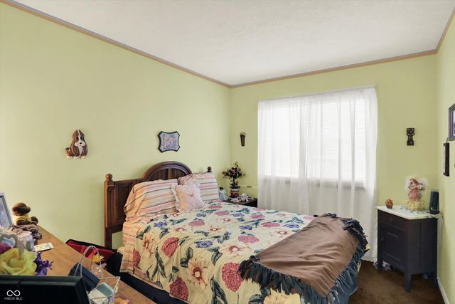 1515 Canterbury Drive, Shelbyville, IN 46176