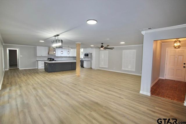 1809 Glen Arbor Drive, Tyler, TX 75703