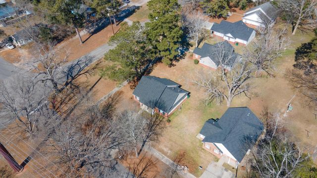 910 Barnwell Avenue NE, Aiken, SC 29801