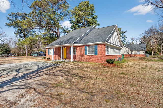 910 Barnwell Avenue NE, Aiken, SC 29801