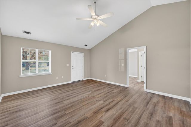 910 Barnwell Avenue NE, Aiken, SC 29801