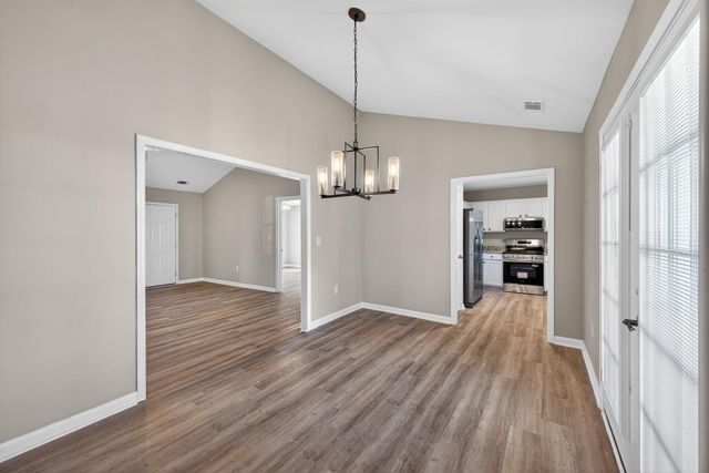 910 Barnwell Avenue NE, Aiken, SC 29801