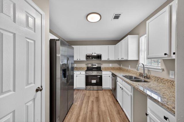 910 Barnwell Avenue NE, Aiken, SC 29801