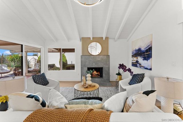 18038 Caminito Balata, San Diego, CA 92128