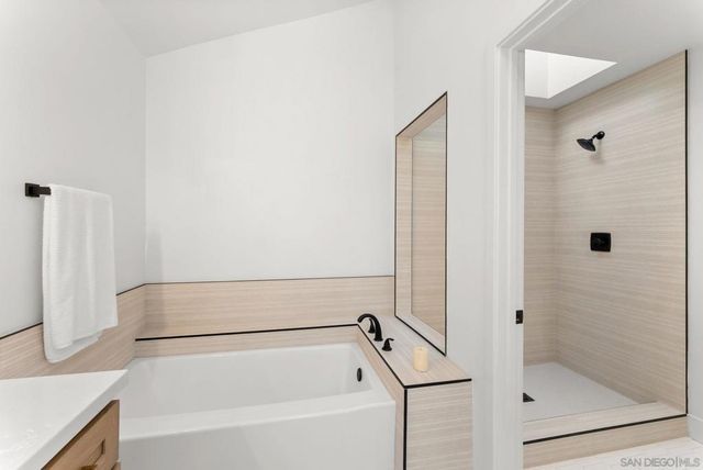 18038 Caminito Balata, San Diego, CA 92128