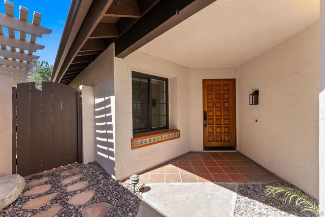 18038 Caminito Balata, San Diego, CA 92128