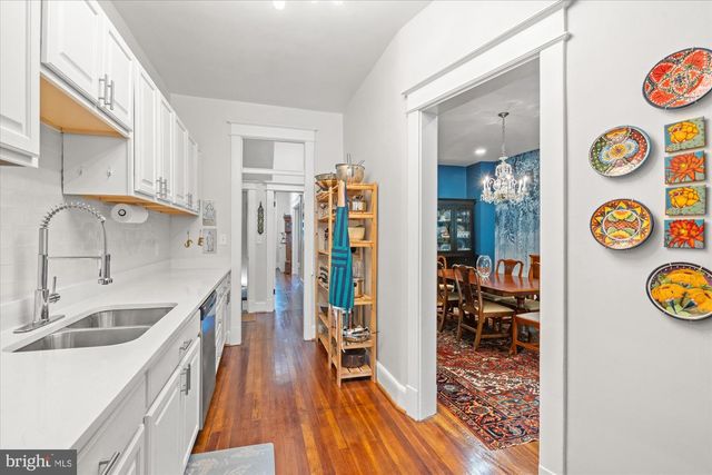 1421 CRITTENDEN ST NW, Washington, DC 20011