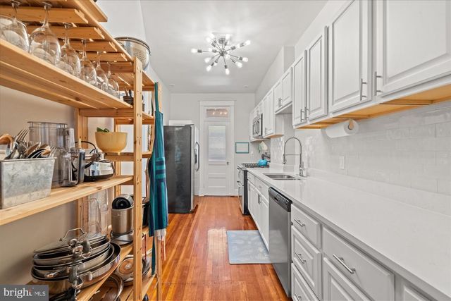 1421 CRITTENDEN ST NW, Washington, DC 20011
