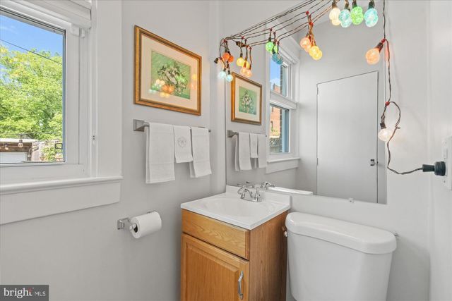 1421 CRITTENDEN ST NW, Washington, DC 20011