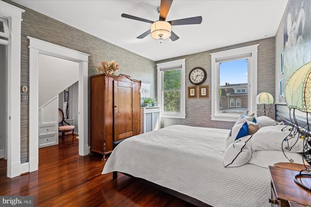 1421 CRITTENDEN ST NW, Washington, DC 20011