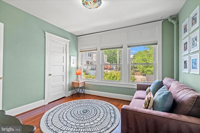 1421 CRITTENDEN ST NW, Washington, DC 20011