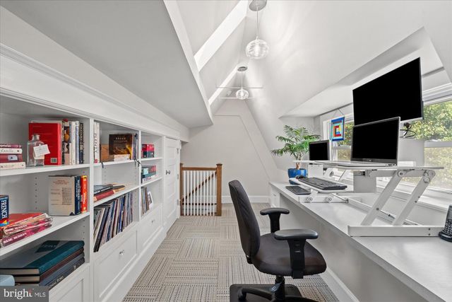 1421 CRITTENDEN ST NW, Washington, DC 20011