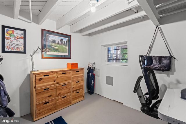 1421 CRITTENDEN ST NW, Washington, DC 20011