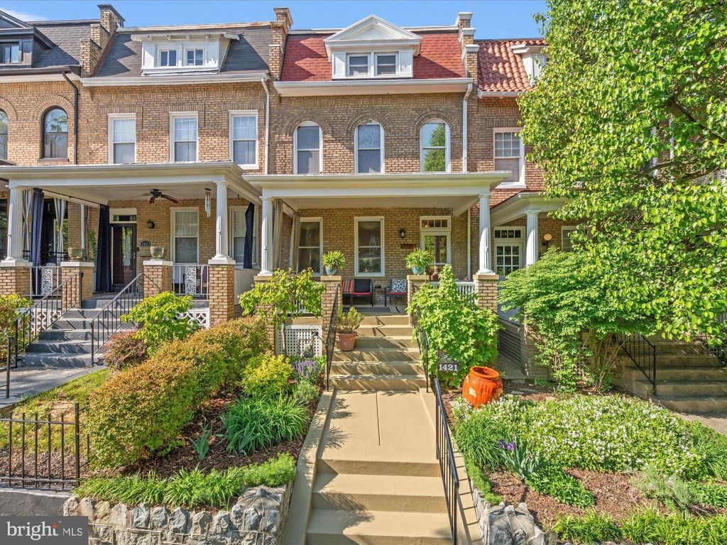 1421 CRITTENDEN ST NW, Washington, DC 20011