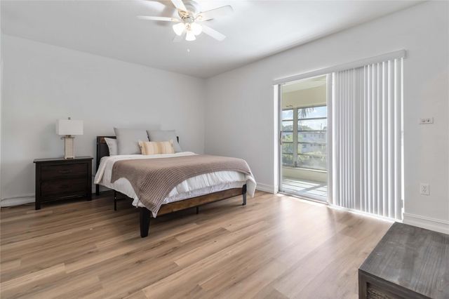 52 NE 204th St 31, Miami, FL 33179