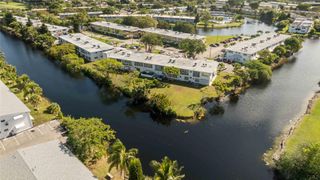 52 NE 204th St 31, Miami, FL 33179