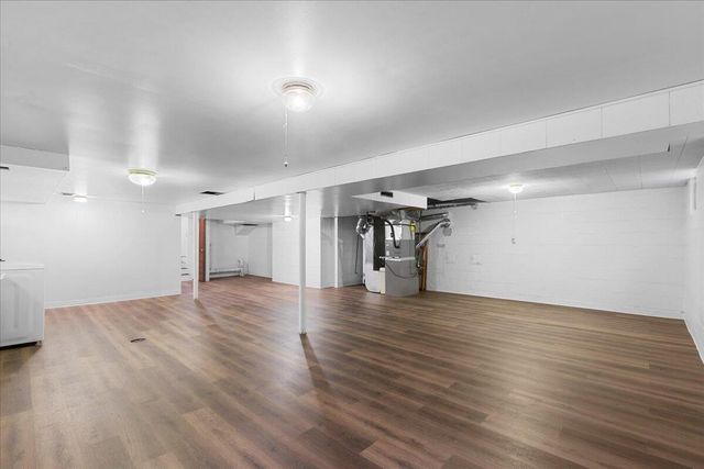 6245 Moraine Avenue, Hammond, IN 46324