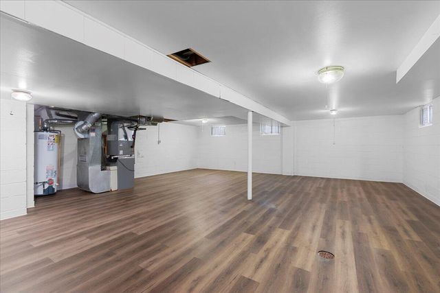 6245 Moraine Avenue, Hammond, IN 46324