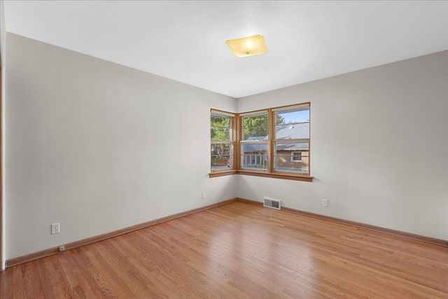 6245 Moraine Avenue, Hammond, IN 46324