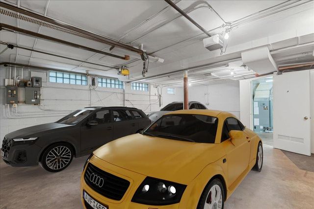 6245 Moraine Avenue, Hammond, IN 46324