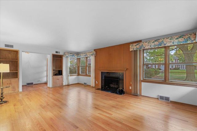 6245 Moraine Avenue, Hammond, IN 46324