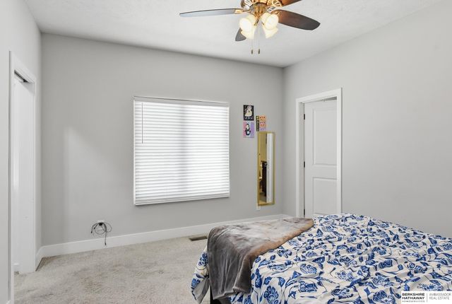 6107 N 108 Avenue Circle, Omaha, NE 68164