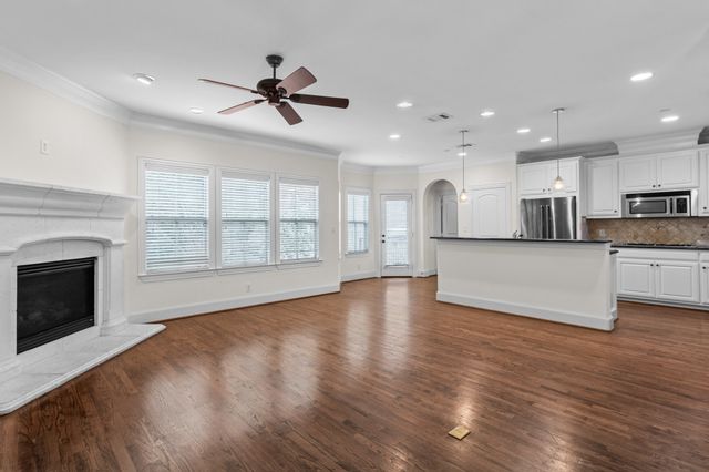 5801 Hillcrest Avenue 8, University Park, TX 75205