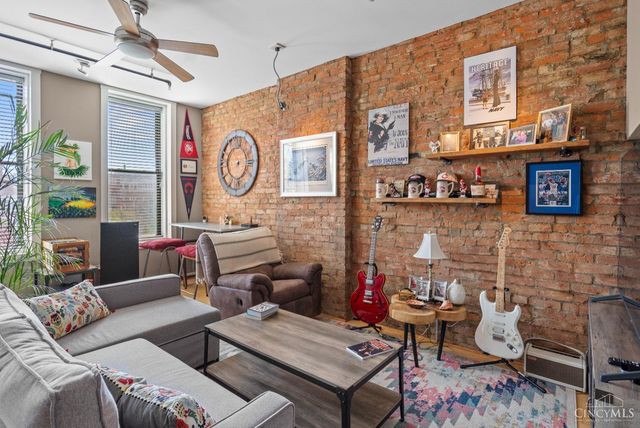 1202 Main Street, Cincinnati, OH 45202