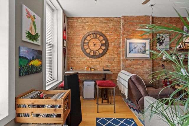 1202 Main Street, Cincinnati, OH 45202