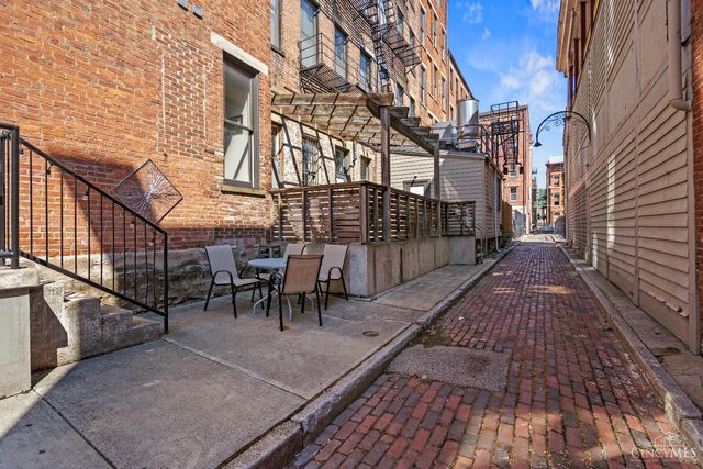 1202 Main Street, Cincinnati, OH 45202