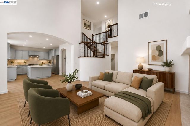 2600 Yorkshire Dr, Antioch, CA 94531