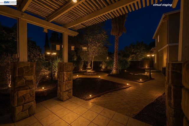 2600 Yorkshire Dr, Antioch, CA 94531