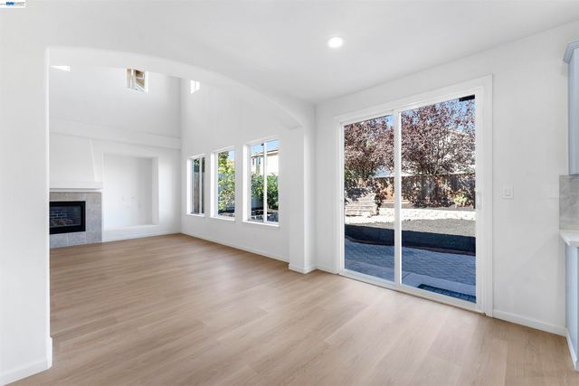 2600 Yorkshire Dr, Antioch, CA 94531