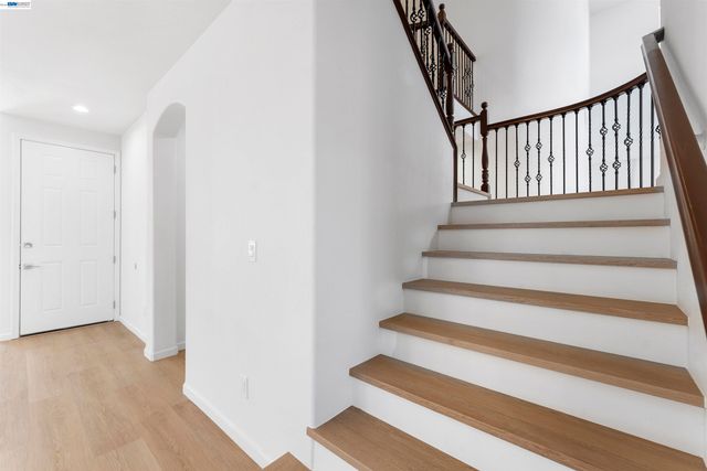 2600 Yorkshire Dr, Antioch, CA 94531