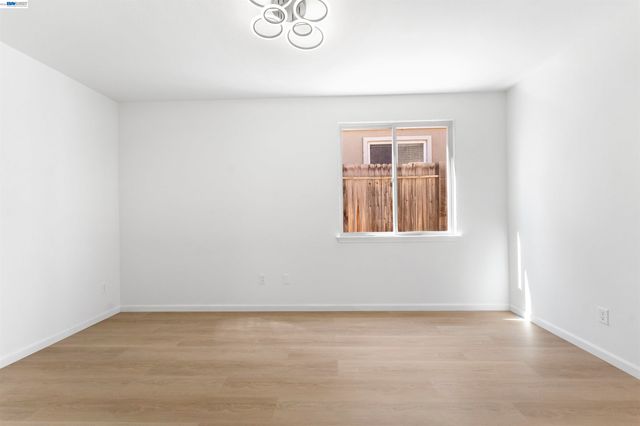 2600 Yorkshire Dr, Antioch, CA 94531