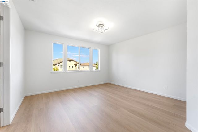 2600 Yorkshire Dr, Antioch, CA 94531