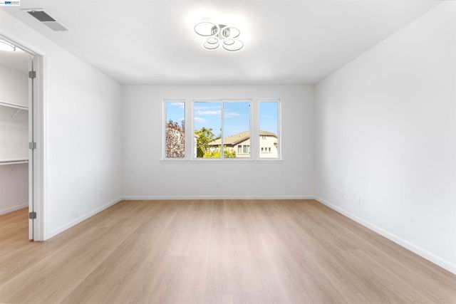 2600 Yorkshire Dr, Antioch, CA 94531