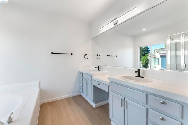 2600 Yorkshire Dr, Antioch, CA 94531