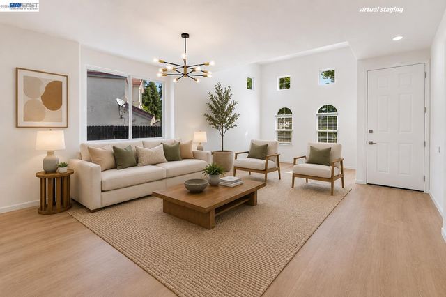 2600 Yorkshire Dr, Antioch, CA 94531