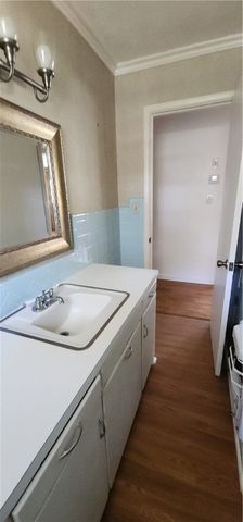 111 E Helena, Siloam Springs, AR 72761