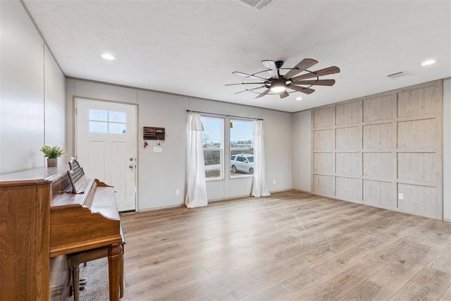 37001 Stone Ridge Drive, Tecumseh, OK 74873