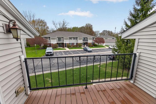 N110W17051 Ashbury LANE, Germantown, WI 53022