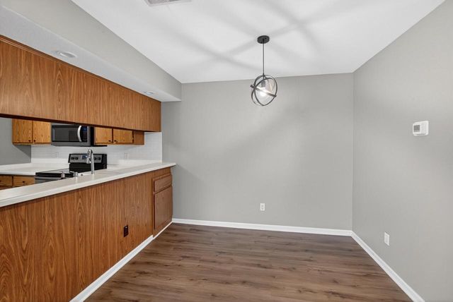 N110W17051 Ashbury LANE, Germantown, WI 53022