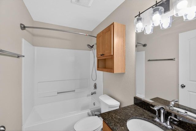 N110W17051 Ashbury LANE, Germantown, WI 53022
