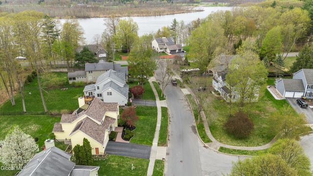5 Horizon Drive, Saratoga Springs, NY 12866